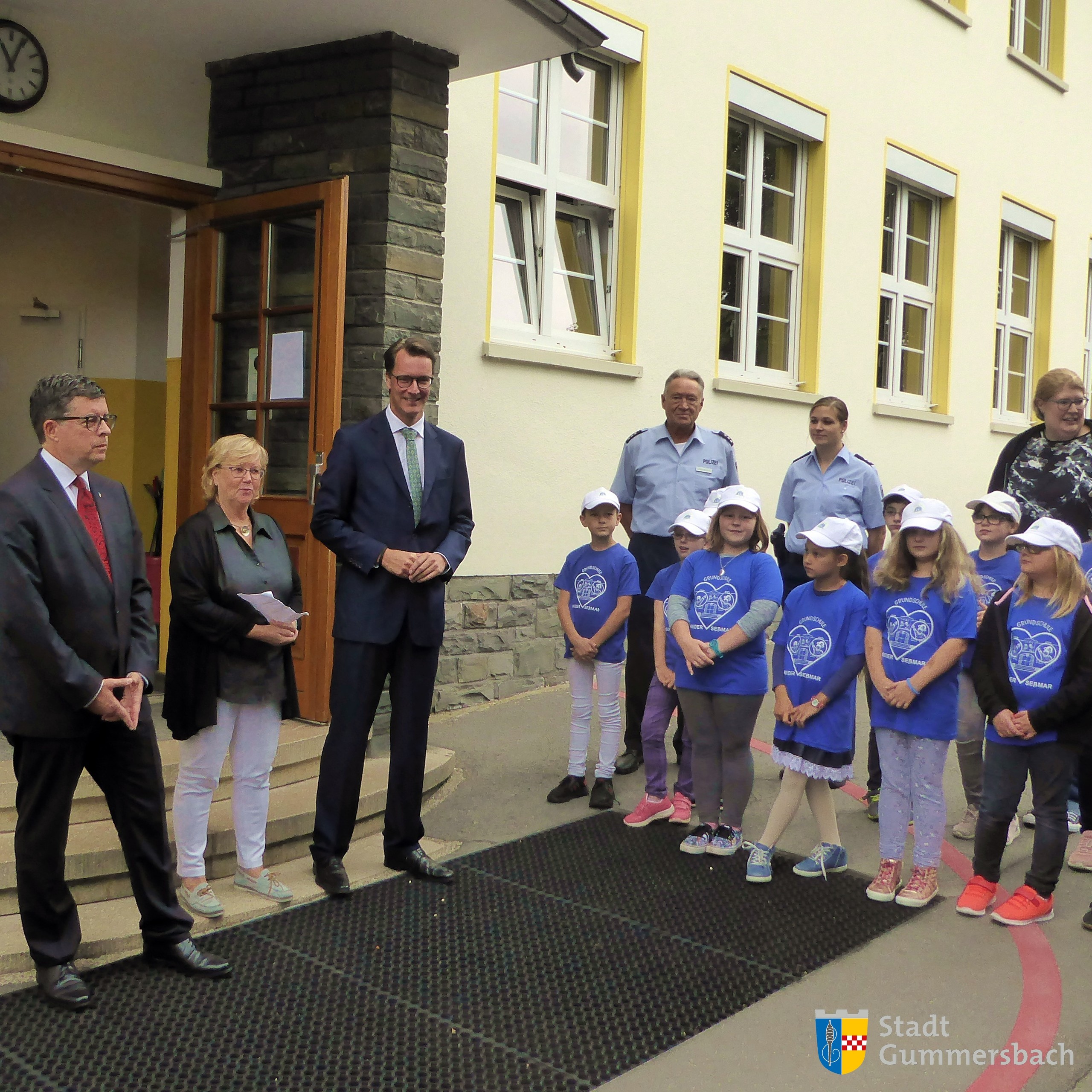 Bring- und Holzone Niederseßmar Bring- und Holzone Niederseßmar