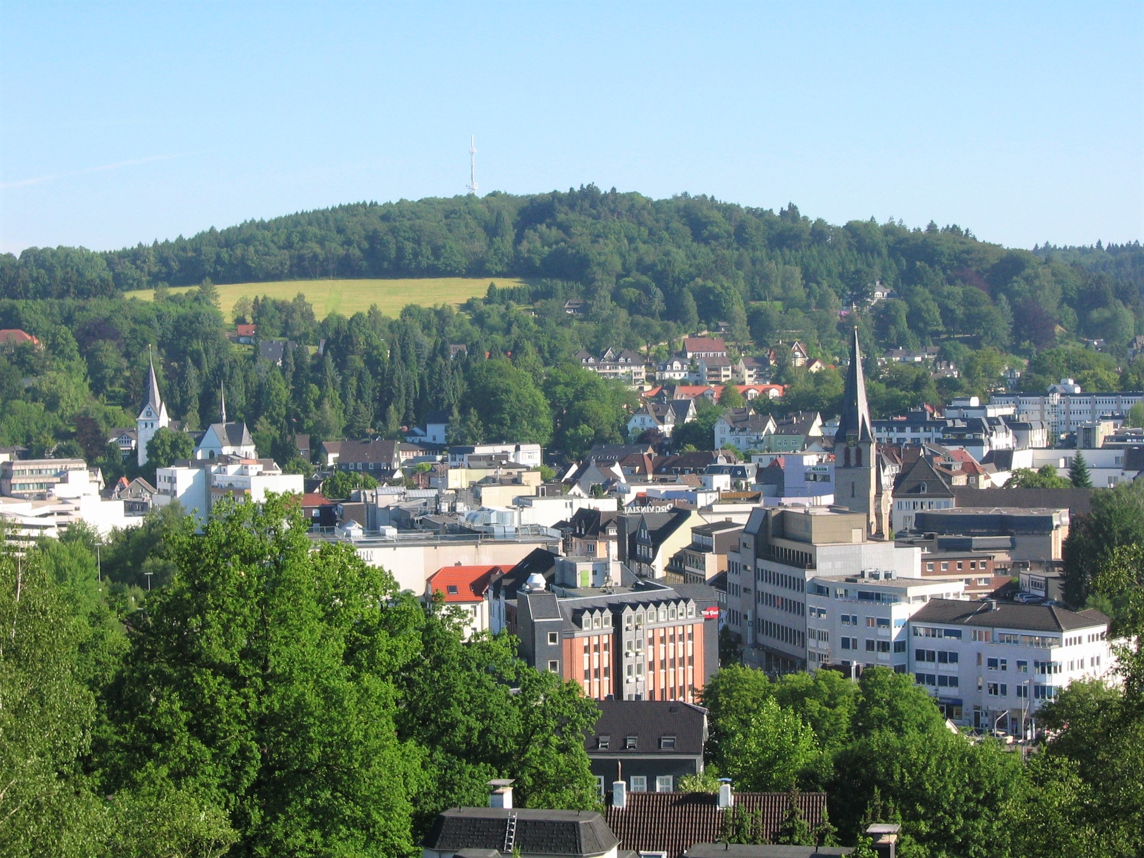 Blick auf die Gummersbacher Innenstadt von der Berstig
