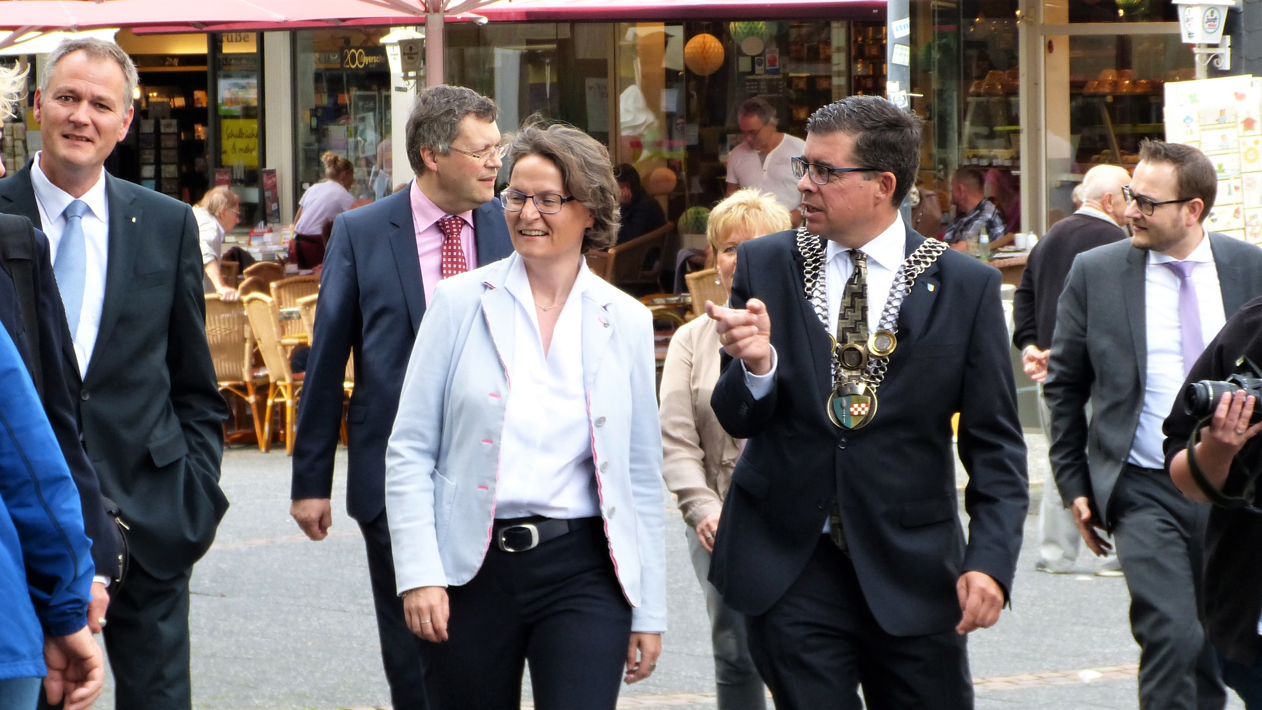 Stadtspaziergang mit der Heimatministerin Ina Scharrenbach, Frank Helmenstein